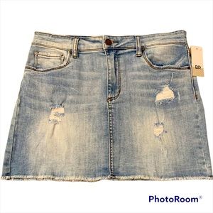 Nordstrom private label brand BP, mid-rise denim jean skirt, distressed 27 28